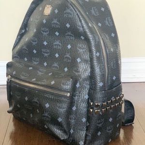MCM Backpack Medium black